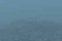 «Εξαφανίστηκε» η Ακρόπολη: Πέπλο σκόνης στην Αθήνα το πρωί (εικόνες - βίντεο)