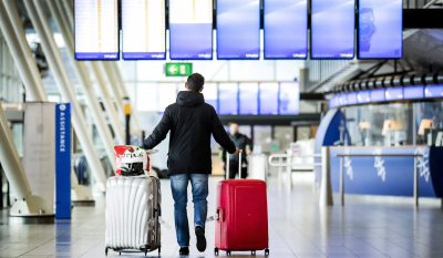 Άμστερνταμ: Τεράστια ταλαιπωρία για Έλληνες ταξιδιώτες – Γιατί εκκενώθηκε αεροδρόμιο