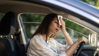 11 συμβουλές όταν οδηγούμε αυτοκίνητο σε συνθήκες καύσωνα