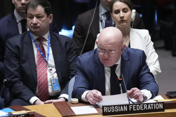 Η στιγμή που ο Ρώσος πρέσβης διέκοψε την ενός λεπτού σιγή στη συνεδρίαση του ΟΗΕ