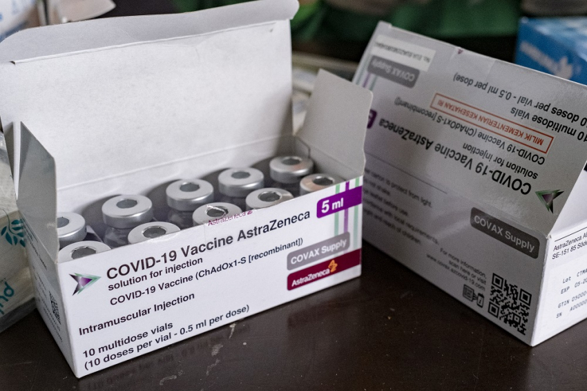 Εμβόλιο AstraZeneca: Θα υπάρξει σύσταση να μην χορηγείται σε εγκύους