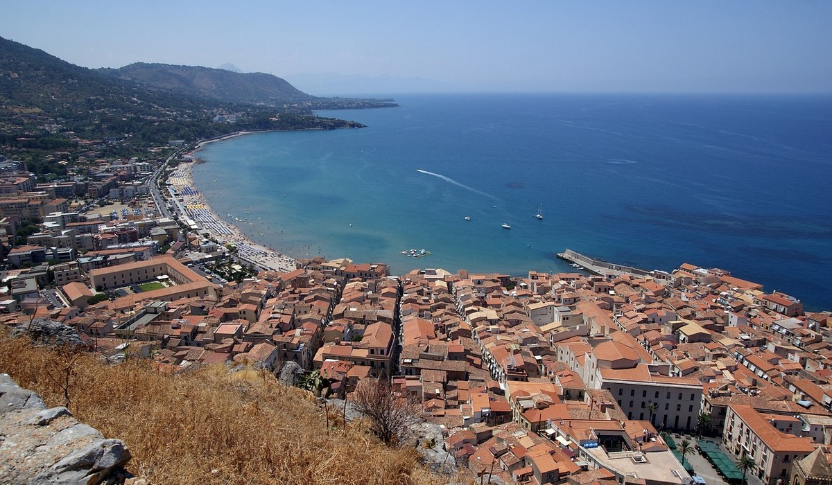 Σικελία: Πωλούνται 20 σπίτια στην τιμή του καφέ
