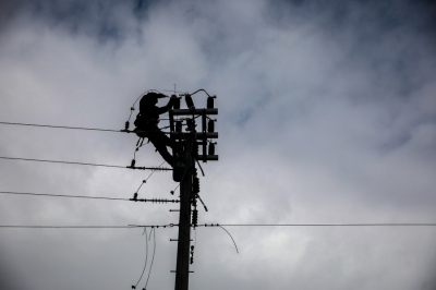 ΔΕΔΔΗΕ: Ξεκίνησε η αποκατάσταση της ηλεκτροδότησης σε Αττική, Εύβοια, Πελοπόννησο