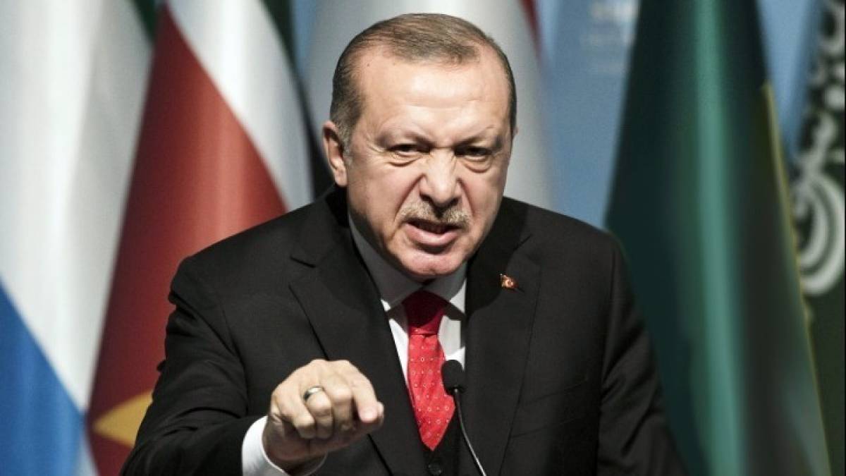 Ερντογάν κατά Μακρόν: «Είναι σε εγκεφαλικό θάνατο»