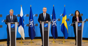 Ουγγαρία: Αναβάλλει την επικύρωση των αιτήσεων της Φινλανδίας και της Σουηδίας για ένταξη στο ΝΑΤΟ