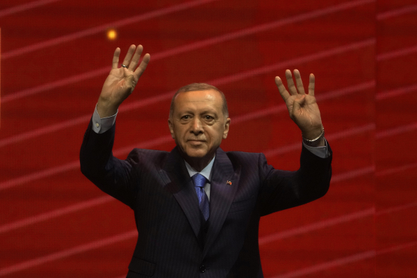 Εκλογές στην Τουρκία: Τρεις νέες δημοσκοπήσεις δείχνουν ξεκάθαρη νίκη του Ερντογάν