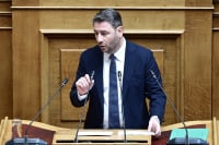Ο Ανδρουλάκης ενημέρωσε Φάμελλο, Κωνσταντοπούλου και Χαρίτση για την πρόταση δυσπιστίας