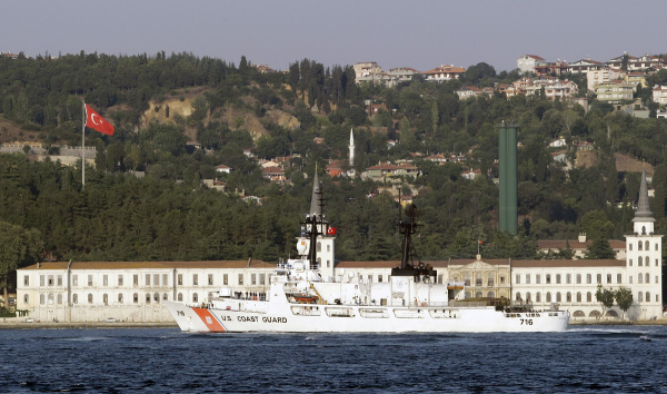 Τουρκία: Εμπορικό πλοίο βυθίστηκε στη θάλασσα του Μαρμαρά - Αγνοούνται μέλη του πληρώματος