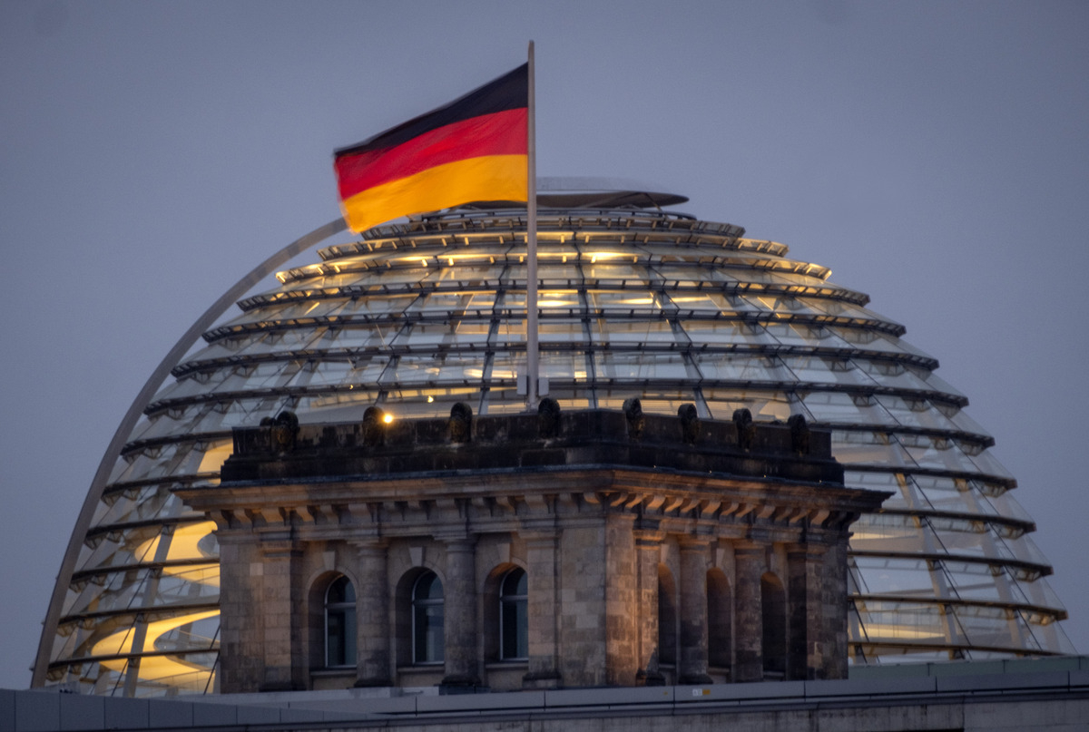 Η Γερμανία θα άρει το εμπόδιο στη νέα «συμφωνία της ΕΕ για την καταπολέμηση της παράτυπης μετανάστευσης»