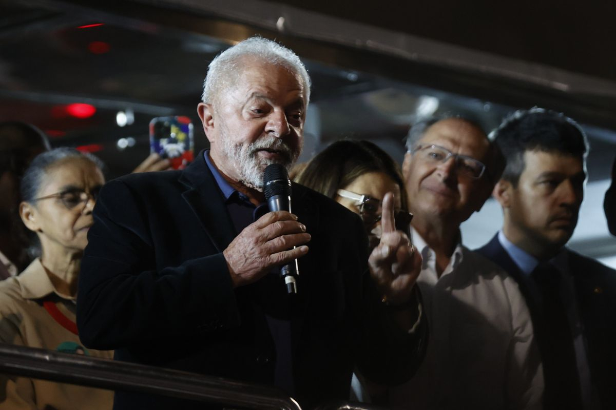 Εκλογές Βραζιλία: Ανατροπή με το αποτέλεσμα - Πρώτος ο Λούλα με 48%, στον β' γύρο ο νικητής
