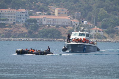 Guardian: Τρία πολύνεκρα ναυάγια σε τρεις μέρες στην Ελλάδα - Η Τουρκία και τα κυκλώματα των διακινητών