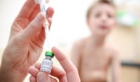 Προς νέα έξαρση η ιλαρά; - Γονείς παραμελούν τον εμβολιασμό των παιδιών τους