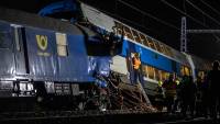 Σφοδρή σύγκρουση τρένων στην Τσεχία - Δεκάδες τραυματίες
