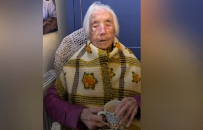 Προγιαγιά 110 ετών τραγουδάει και γίνεται viral στο TikTok