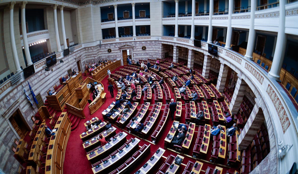 Ξεκίνησε στη Βουλή η συζήτηση του ν/σ για την «Εξυγίανση των Ναυπηγείων Ελευσίνας»