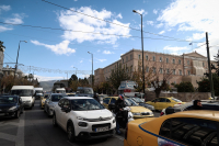 Κλιματικός Νόμος: Ραγδαίες αλλαγές για τα αυτοκίνητα στην Ελλάδα από το 2030