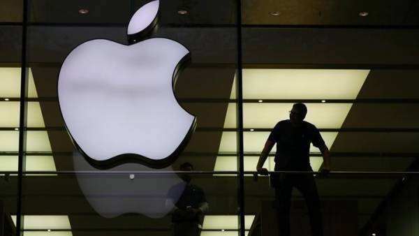 Κορονοϊός: Λιγότερα iPhones θα είναι διαθέσιμα προς πώληση προειδοποιεί η Apple