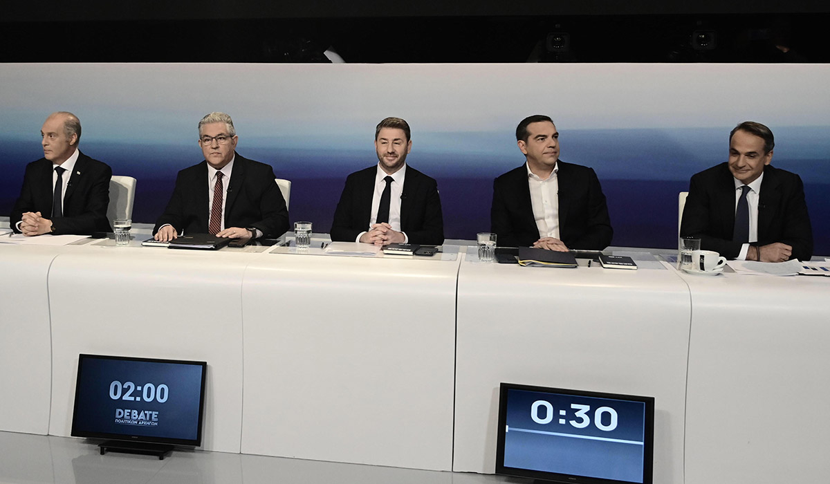 Άρχισε τα τηλέφωνα ο Μητσοτάκης για εκλογές στις 25 Ιουνίου – Τι συζήτησε με τους πολιτικούς αρχηγούς