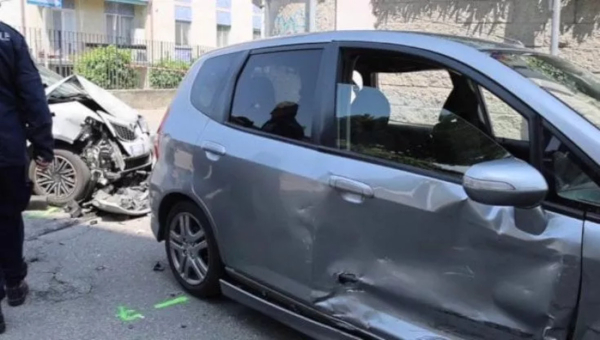 Τρομακτικό τροχαίο στην Ιταλία: 5χρονη εκτοξεύτηκε από το παράθυρο αυτοκινήτου και σκοτώθηκε