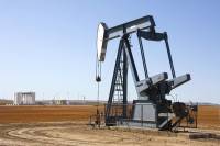 Πετρέλαιο: Κατρακυλά η τιμή του βαρελιού - Πως επηρεάζει τους καταναλωτές