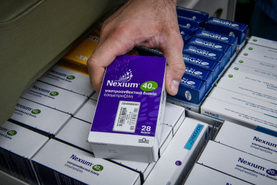 Ο ΙΣΑ ζητά όλα τα φαρμακευτικά σκευάσματα και τα εμβόλια να χορηγούνται αποκλειστικά με ιατρική συνταγή