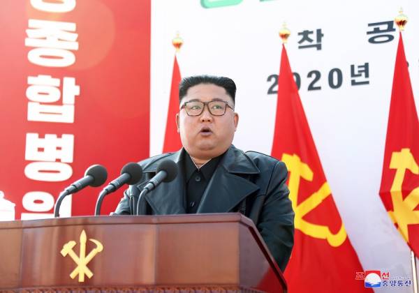 Κιμ Γιονγκ Ουν: Βορειοκορεάτης πολιτικός δηλώνει «99% σίγουρος» πως έχει πεθάνει