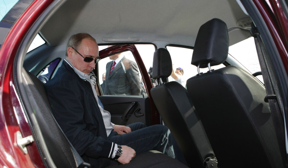 Ξεχάστε τις Mercedes, πάρτε ένα Lada: O Πούτιν στους Ρώσους μάνατζερς των επιχειρήσεων