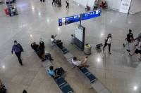 Ποιοι τουρίστες θα κάνουν τεστ στα αεροδρόμια
