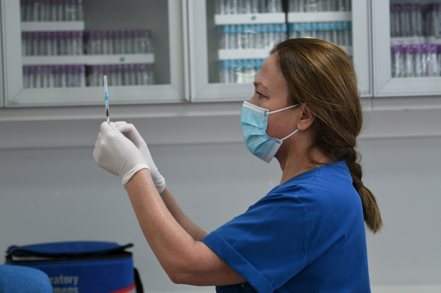 Ισραήλ: Εμβολιασμένο το 7% όσων νόσησαν βαριά από τη μετάλλαξη Δέλτα