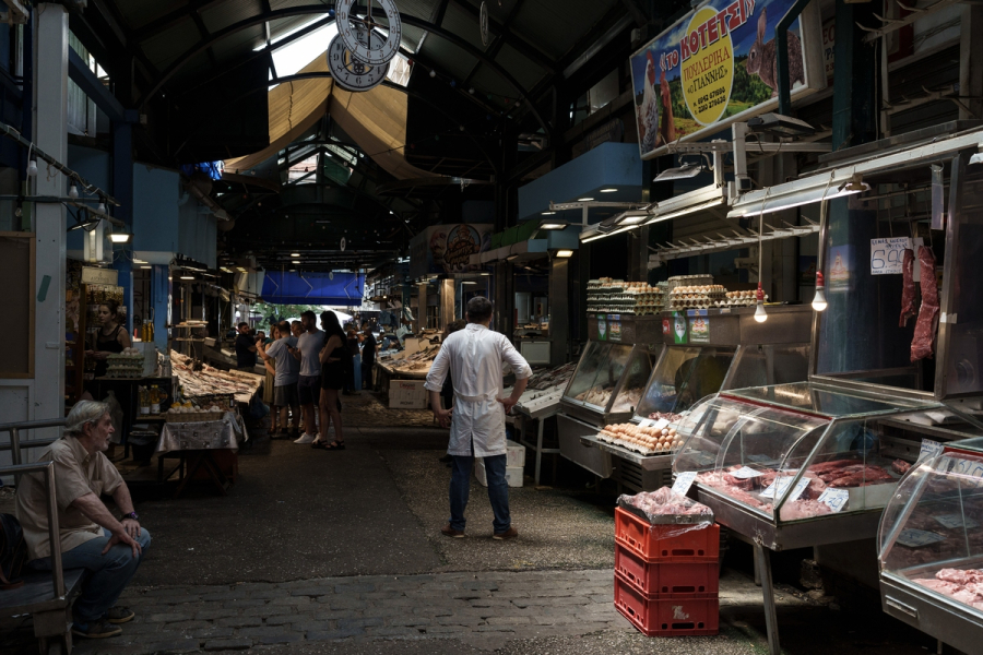 Κόβουν και το κρέας οι Έλληνες καταναλωτές: Αυξήσεις 20% στην Ελλάδα - Σύγκριση τιμών