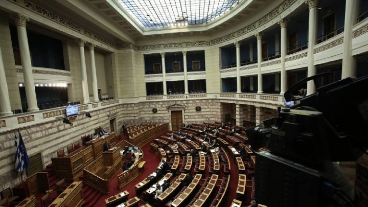 Αναπτυξιακό νομοσχέδιο: Απορρίφθηκαν οι ενστάσεις αντισυνταγματικότητας των ΣΥΡΙΖΑ και ΚΙΝΑΛ