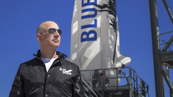 Jeff Bezos: Το μήνυμα που έστειλε μετά την πτήση στο διάστημα
