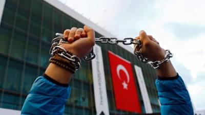 Τουρκία: Ανατροπή των ισοβίων σε κατηγορούμενους ως «γκιουλενιστές»
