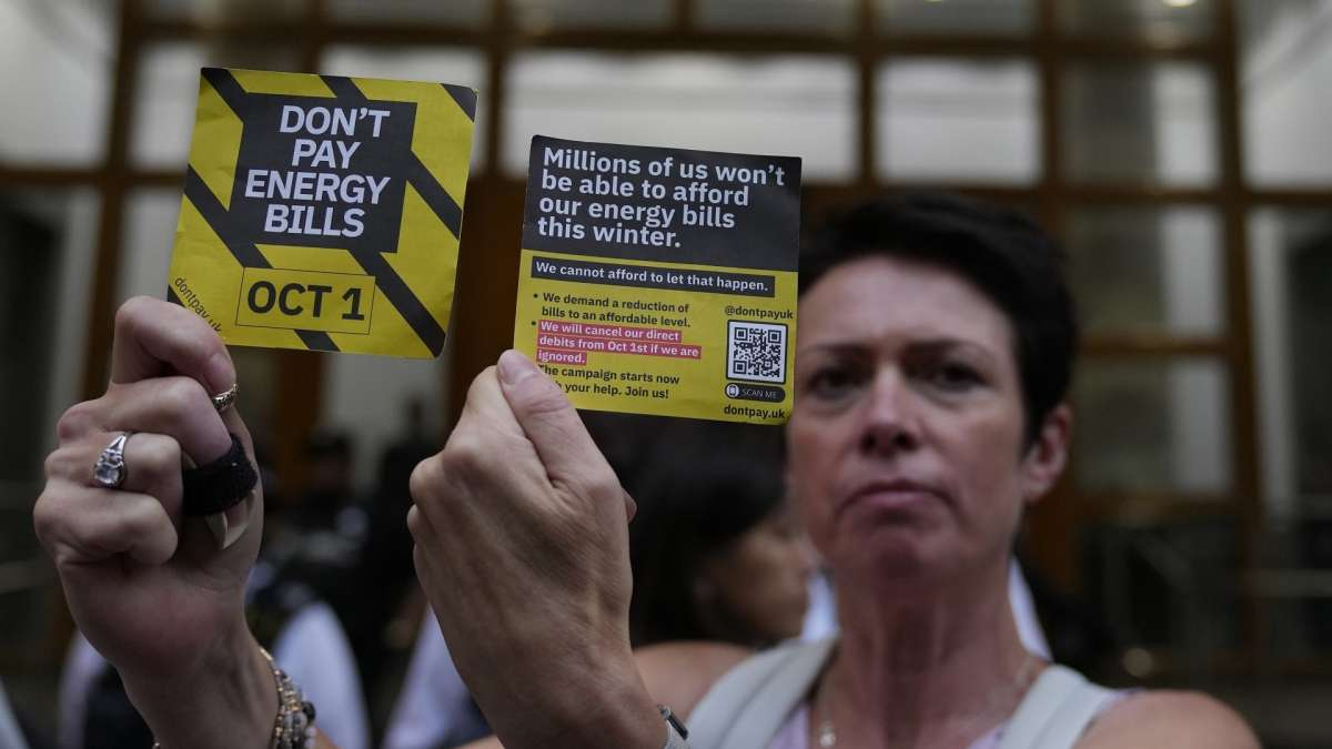 Βρετανία: Το πρώτο κίνημα «Δεν πληρώνω» τους λογαριασμούς ρεύματος στην Ευρώπη