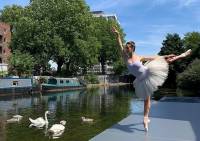 Το Royal Ballet Theatre κάνει πρόβες στις όχθες του Regent&#039;s Canal