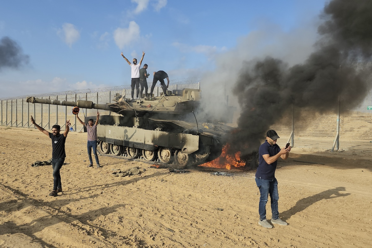 Αεροπορικές επιδρομές του Ισραήλ στη Γάζα, 22 νεκροί και 545 τραυματίες από τις ρουκέτες της Χαμάς