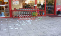 Πάτρα: Επιδρομή αντιεξουσιαστών σε σούπερ μάρκετ - Άρπαξαν τρόφιμα και τα μοίρασαν σε λαϊκή