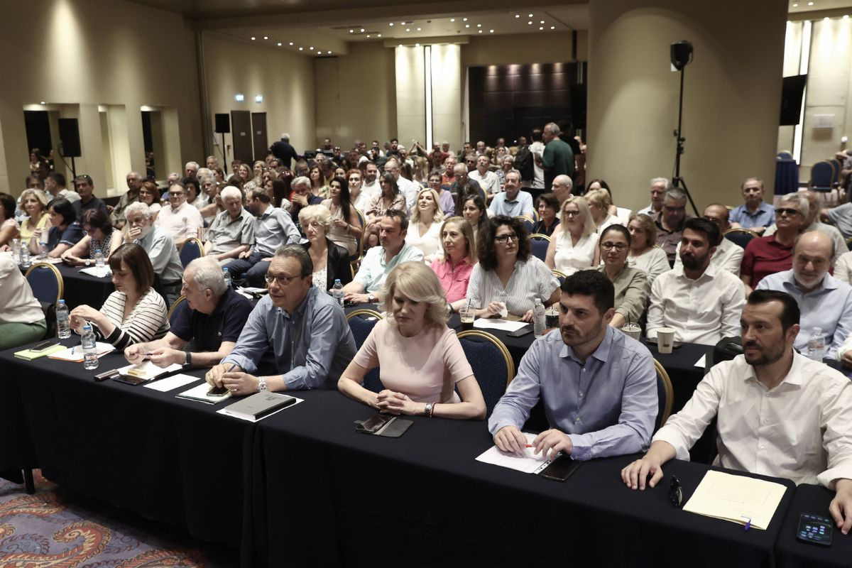 Υποψήφιοι ΣΥΡΙΖΑ: Και τώρα περιοδείες, δηλώσεις υποστήριξης, πολιτικές πλατφόρμες και… ντιμπέιτ