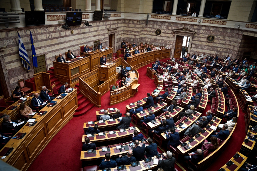 Έκτακτη συζήτηση στην Ολομέλεια της Βουλής μετά από αίτημα Τσίπρα