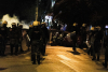 Τα βίντεο της οργής από τη Νέα Σμύρνη: «Πάμε! Θα τους σκοτώσουμε!» και ο βίαιος ξυλοδαρμός του αστυνομικού