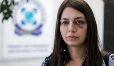 Η Μαρία Απατζίδη στη ΓΑΔΑ - Ζήτησε εξηγήσεις για το χτύπημα που δέχθηκε από αστυνομικό