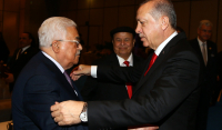 Παιχνίδι του Ερντογάν σε «διπλό ταμπλό»: Αφού τα βρήκε με το Ισραήλ, τώρα υποδέχεται τον παλαιστίνιο πρόεδρο