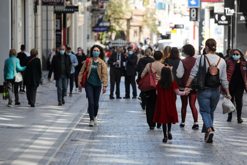 Κρούσματα σήμερα: «Φλέγεται» η Αθήνα - Στις 1.180 οι νέες μολύνσεις, οι περιοχές