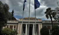 Πηγές ΣΥΡΙΖΑ: Ούτε τον Πίνατ δεν πείθουν ότι φταίνε οι υπουργοί και όχι ο Μητσοτάκης