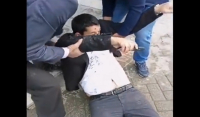 Τουρκία: Άγριος ξυλοδαρμός βουλευτή από την αστυνομία (Βίντεο)