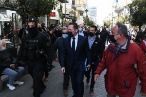 Πέτσας: Έργο ΣΥΡΙΖΑ οι κυβερνητικές αποδοκιμασίες στην Πάτρα