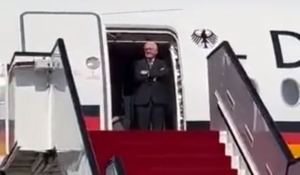 «Έστησαν» τον Γερμανό Πρόεδρο στο αεροπλάνο επί 30 λεπτά κατά την προσγείωσή του στο Κατάρ