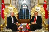 Οι ΗΠΑ πιέζουν τον Ερντογάν για τις σχέσεις με τη Ρωσία: Απειλές για κυρώσεις
