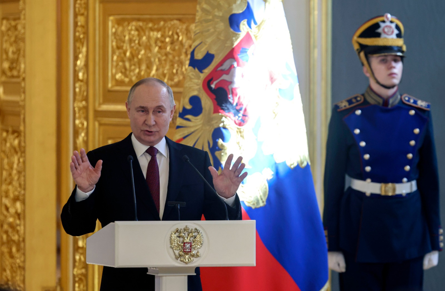 Ο Πούτιν «δείχνει» την Ουκρανία και απειλεί με «τιμωρία» όσους βρίσκονται πίσω από τους τρομοκράτες