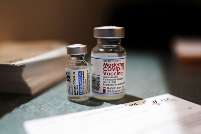 Εμβόλιο Johnson &amp; Johnson: Αύξηση αντισωμάτων με ενισχυτική δόση Moderna ή Pfizer